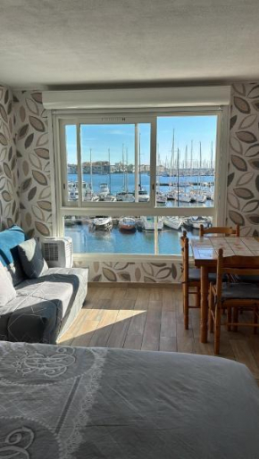 Studio cosy climatisé vue sur port
